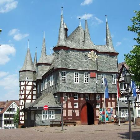 Zentral Penthouse Mit 3 Schlafzimmern Lägenhet *