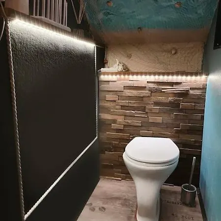 Lägenhet Zentral Penthouse Mit 3 Schlafzimmern